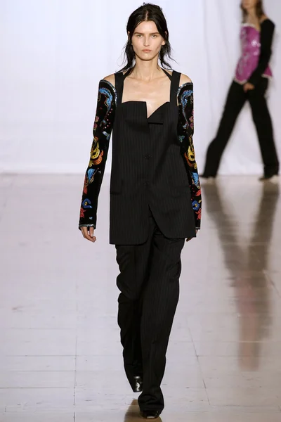 Look 28
